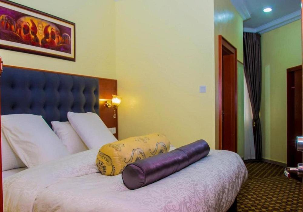 Esther Court Hotell Akure Eksteriør bilde